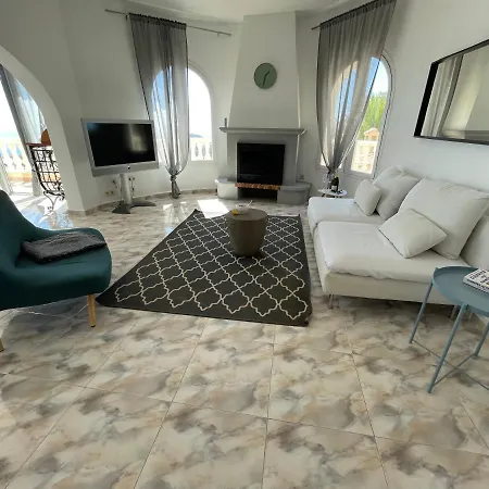 別荘 Miramar コンブレ・デル・ソル